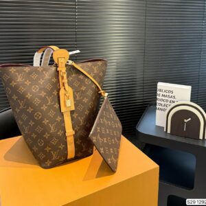 תיק כתף לואי ויטון