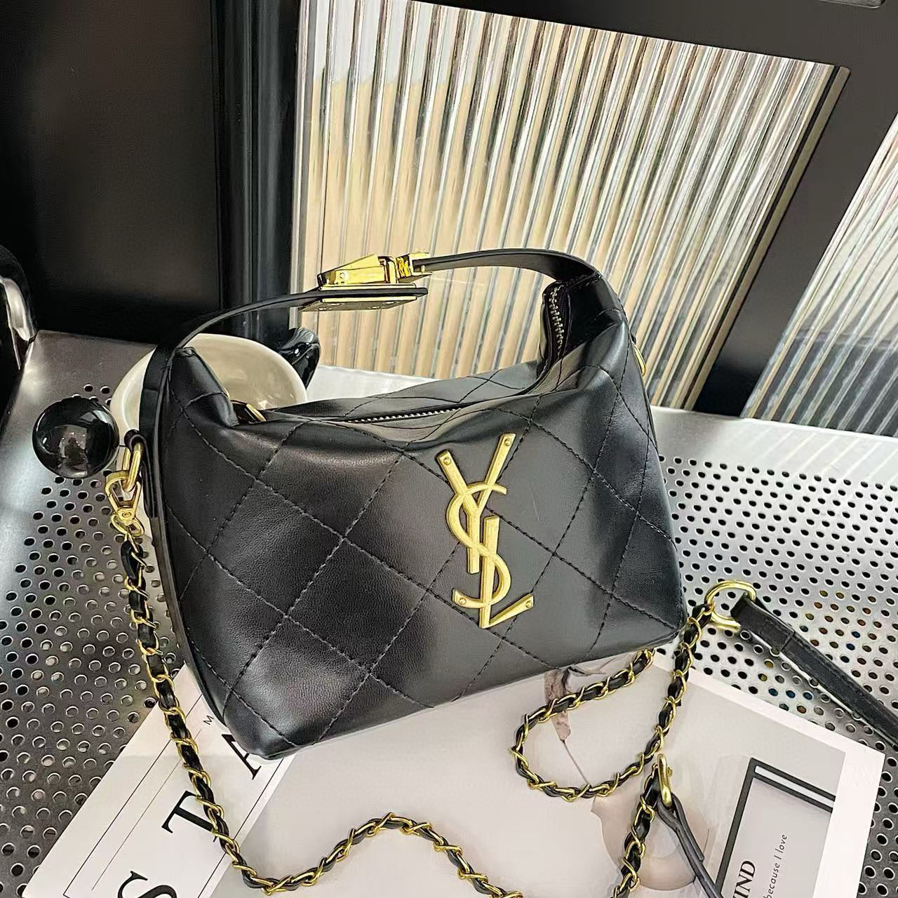 תיק יד איב סן לורן – תמונה 6