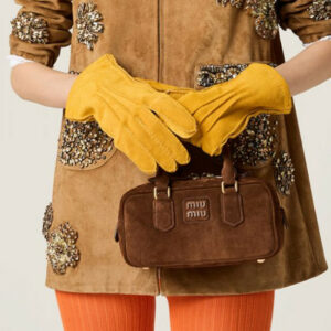 תיק יד מיו מיו