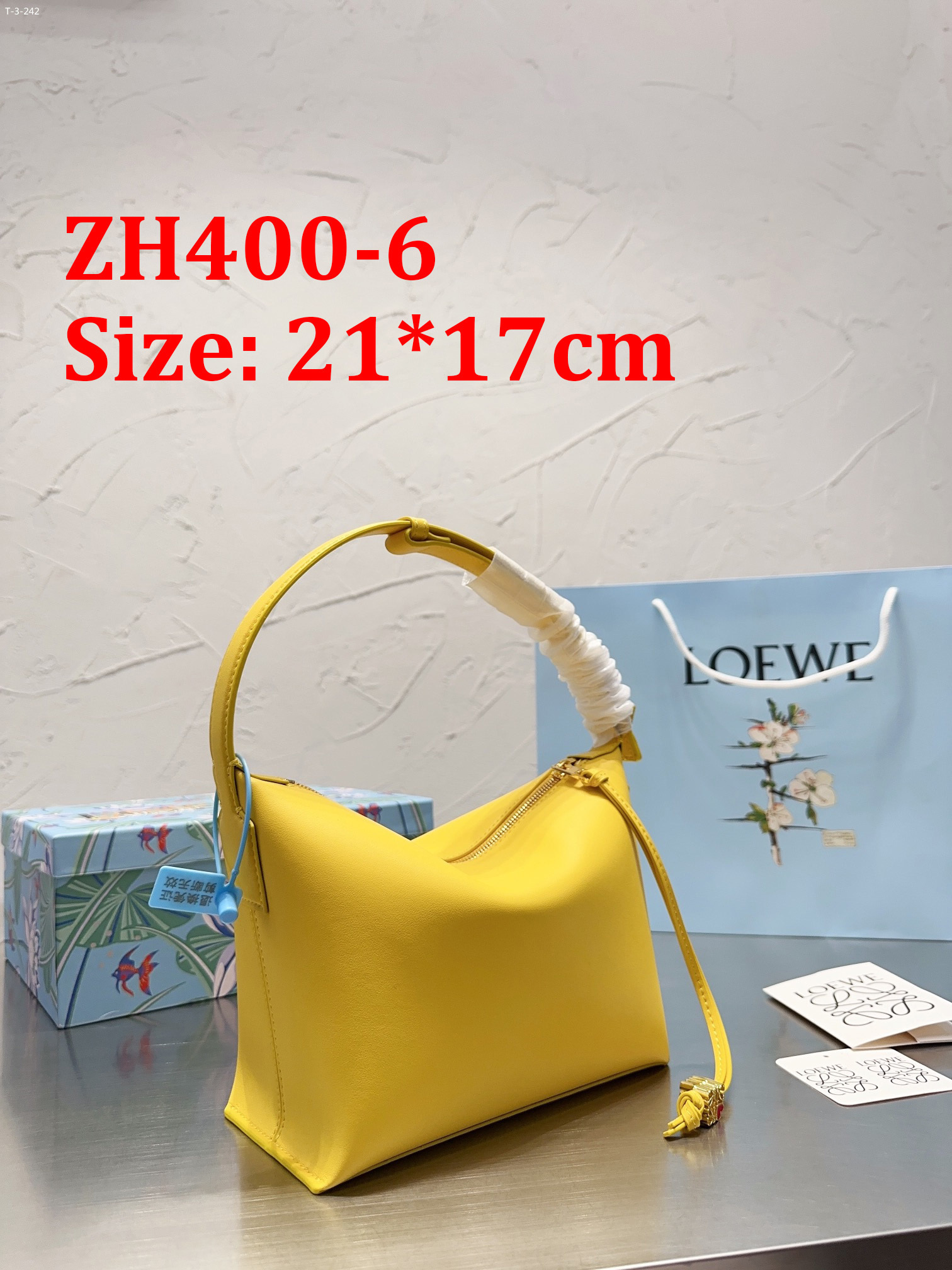 תיק יד LOEWE – תמונה 7