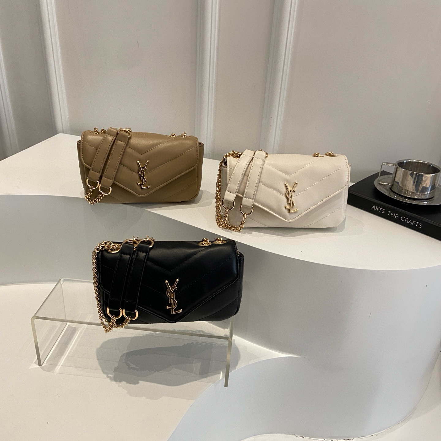 תיק צד איב סן לורן – תמונה 9