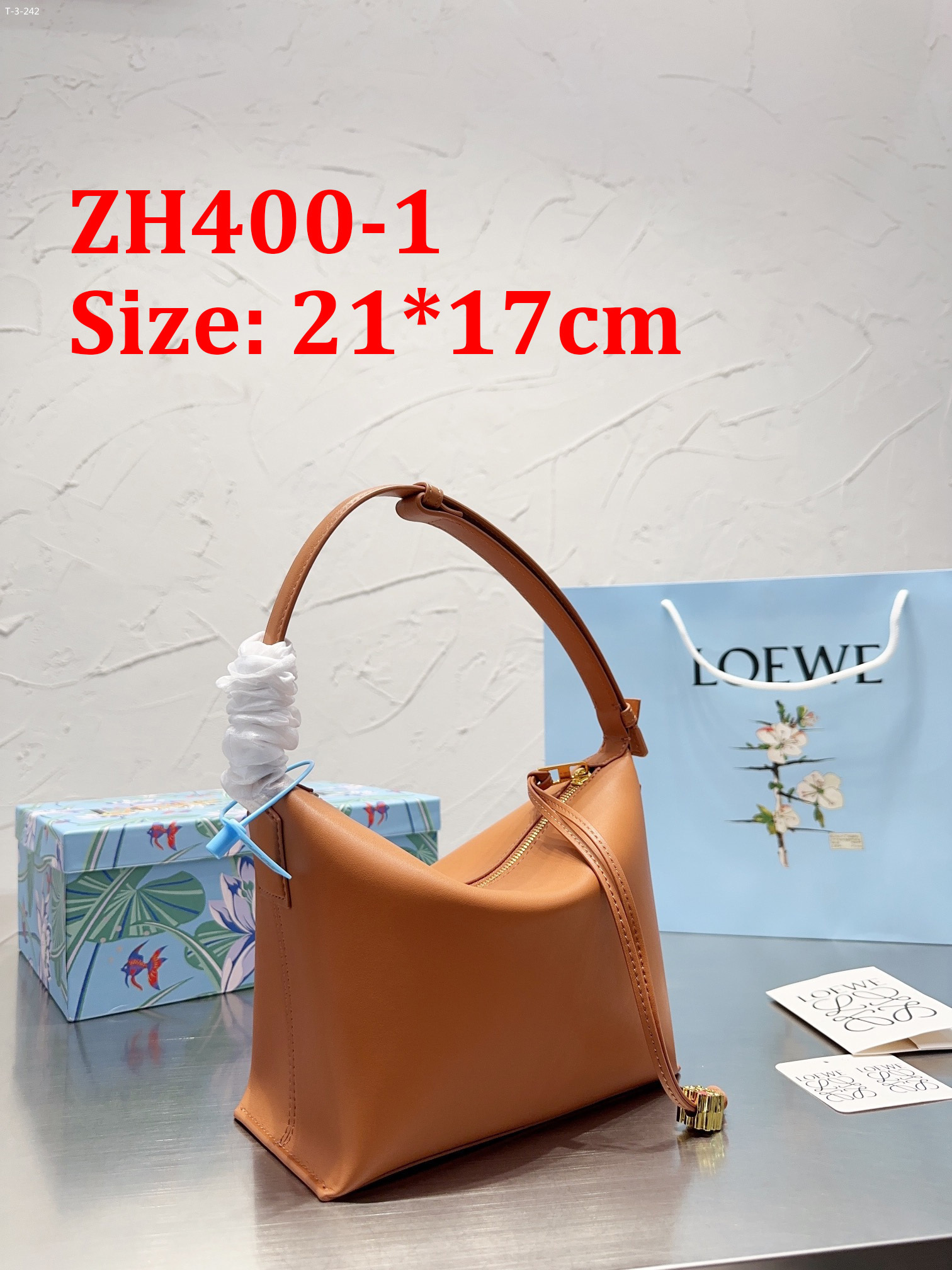 תיק יד LOEWE – תמונה 3