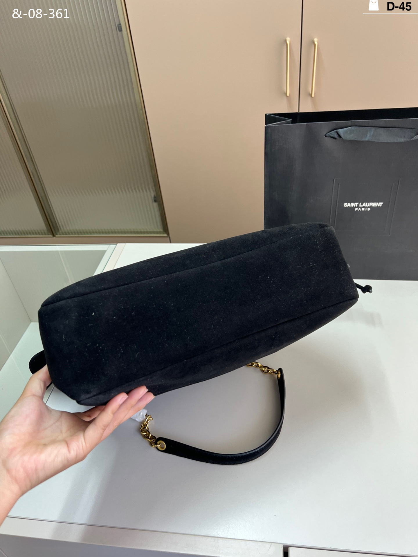 תיק זמש איב סן לורן – תמונה 14