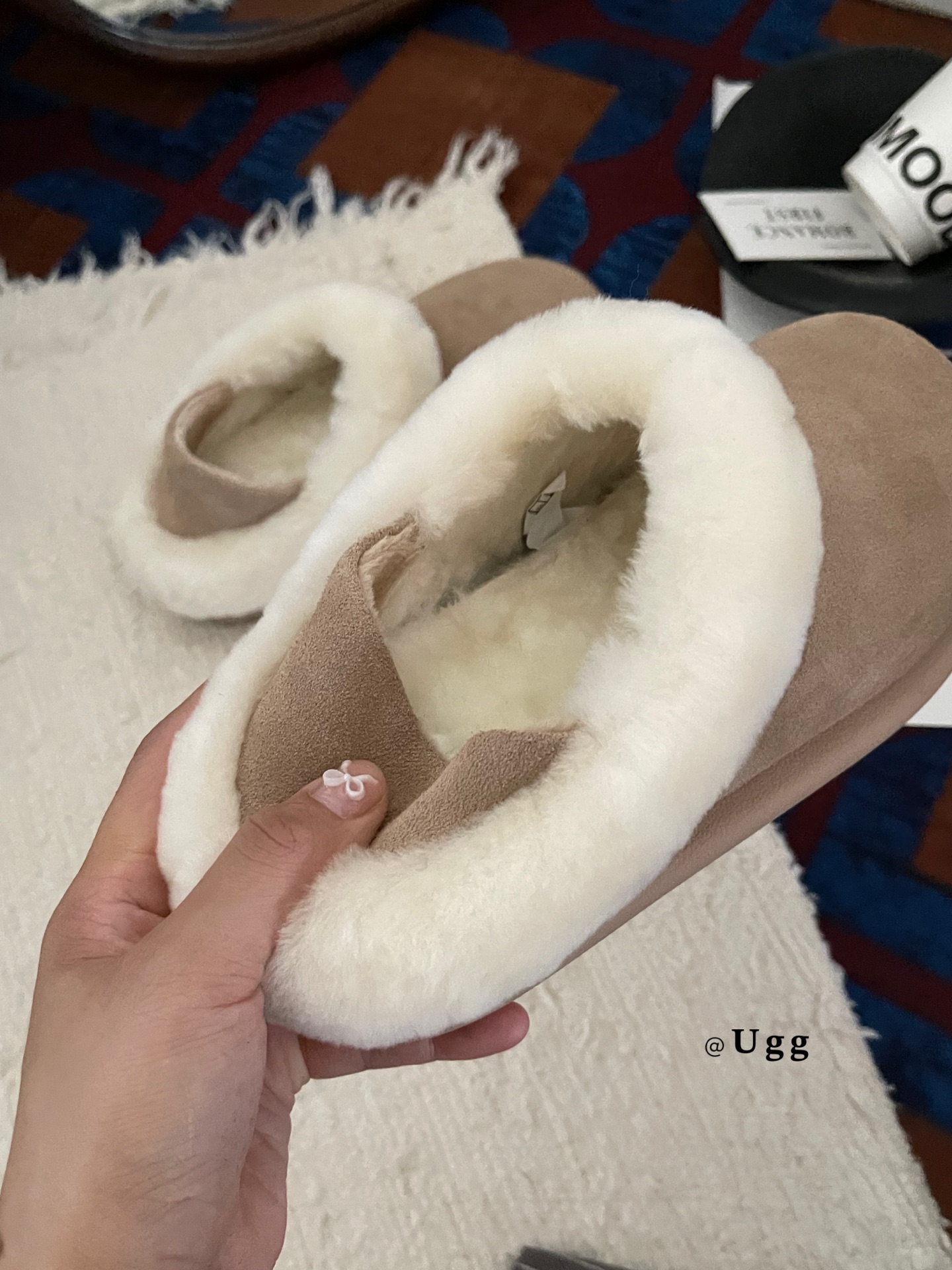 כפכפים עם רצועה אחורית ugg – תמונה 7