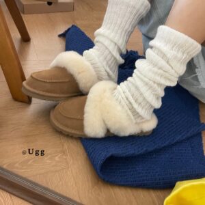 נעלי בית UGG