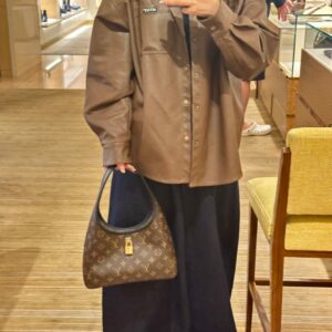 תיק יד לואי ויטון