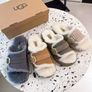 כפכפים UGG