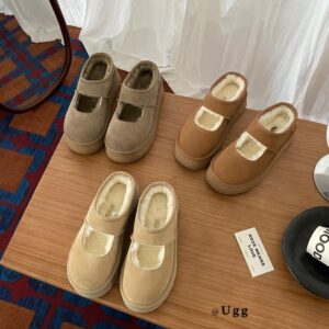 נעלי בובה ugg