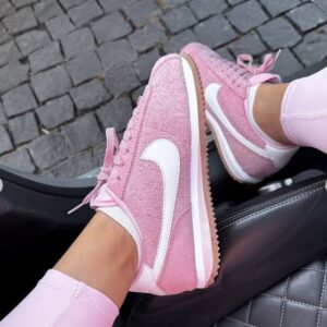 נעלי נייק קורטז