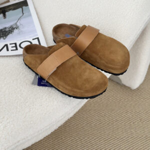 כפכפים בירקנשטוק בוסטון