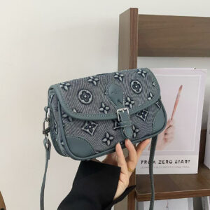 תיק צד לואי ויטון