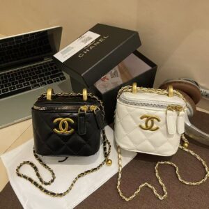 תיק צד קטן שאנל