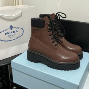 מגפיים פראדה