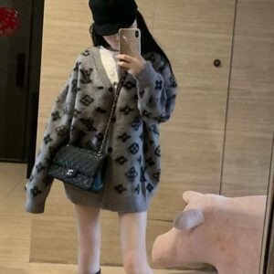 קרדיגן לואי ויטון