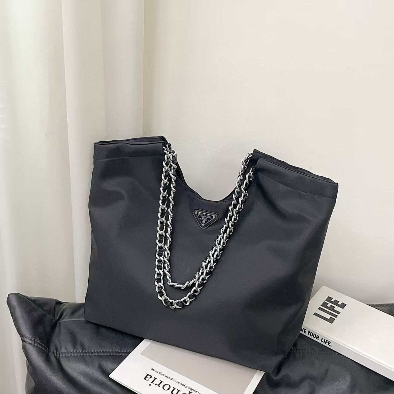 תיק צד גדול פרדה – תמונה 11