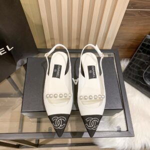 נעלי בובה שאנל