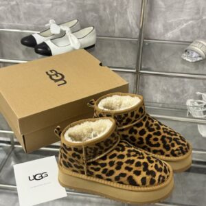 מגפיים UGG מנומר