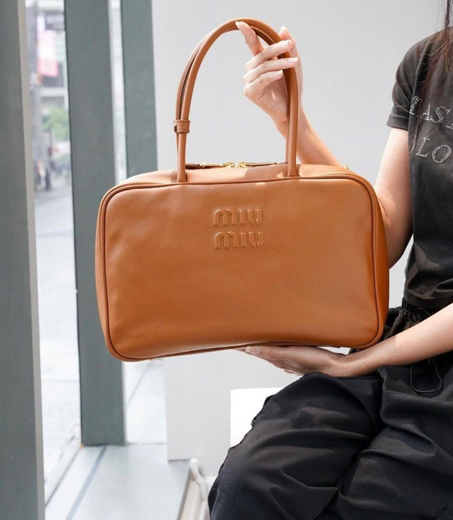 תיק צד מיו מיו – תמונה 7