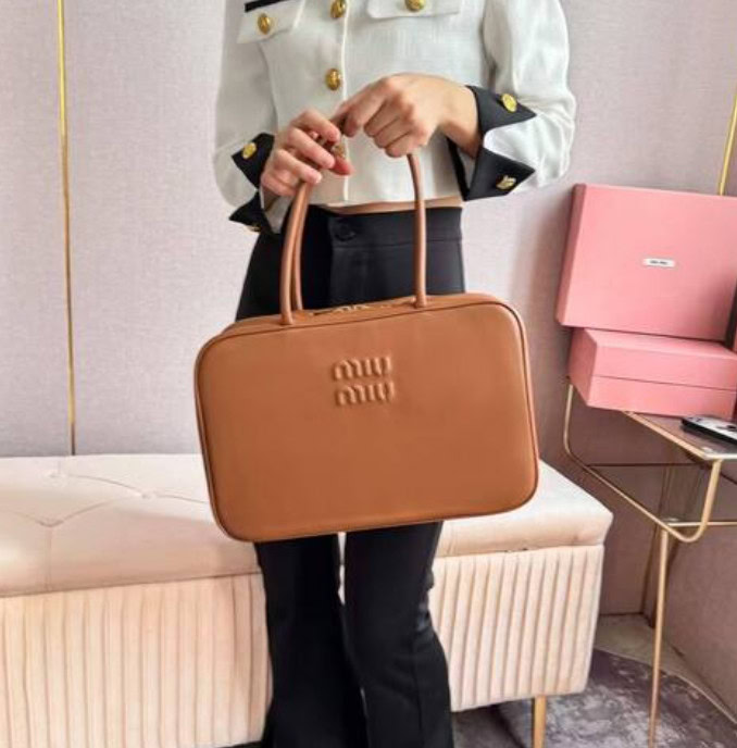 תיק צד מיו מיו – תמונה 6