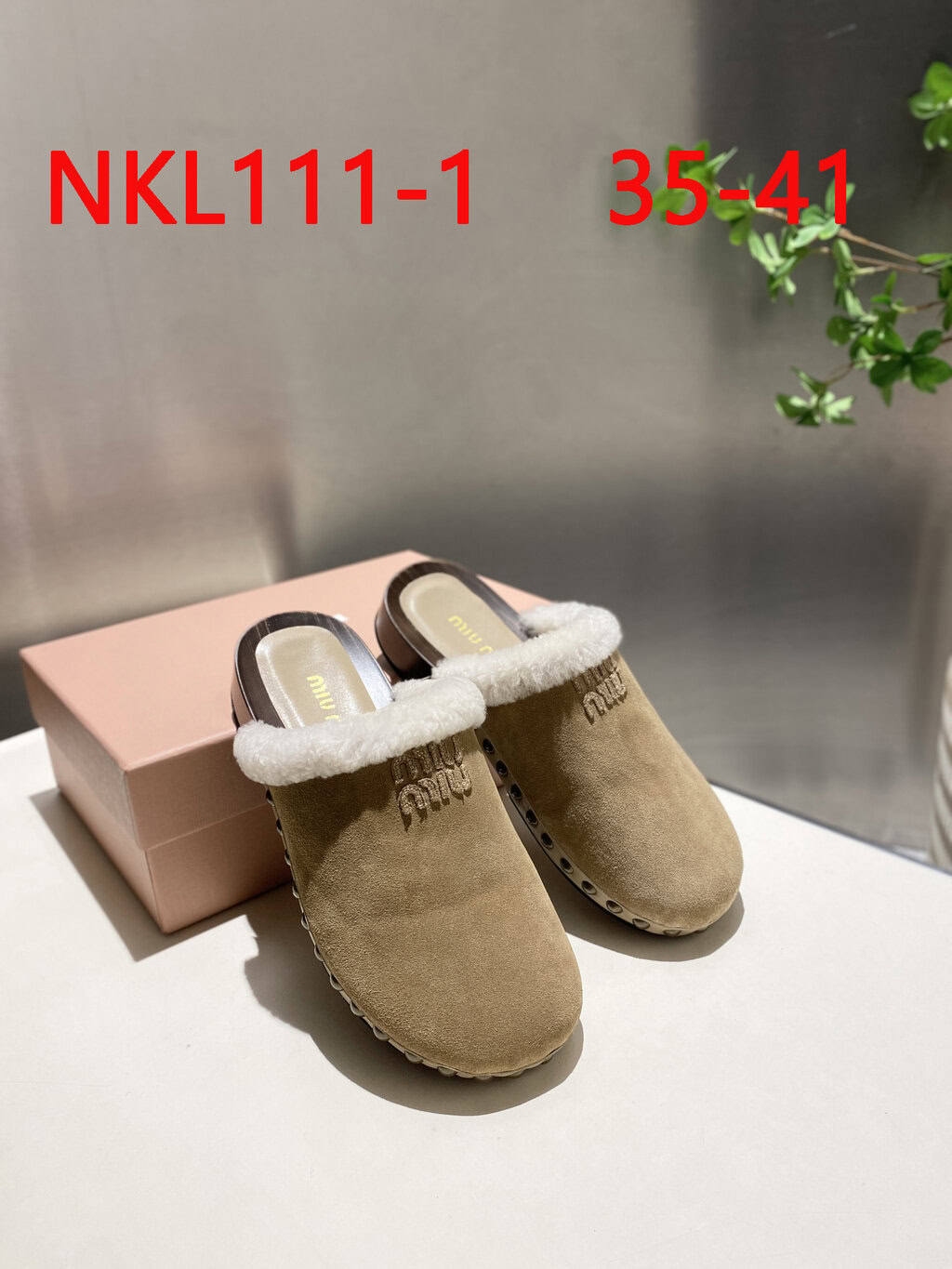 כפכפים מיו מיו – תמונה 3