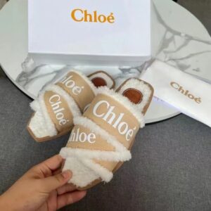 כפכפים פרוותיים קלואה