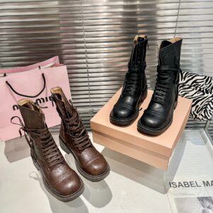 מגפיים מיו מיו