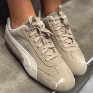 סניקרס פומה