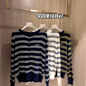 קרדיגן מיו מיו