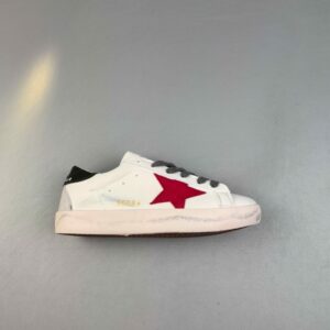 סניקרס גולדן גוסט