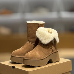 מגפיים UGG סוליה עבה