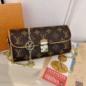 תיק מלבני לואי ויטון