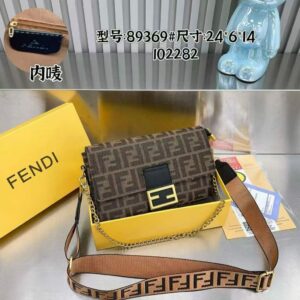 תיק צד פנדי