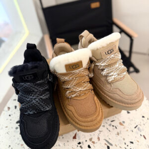נעליים UGG