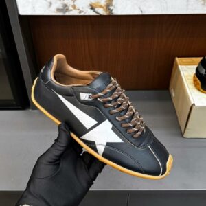 סניקרס גולדן גוסט