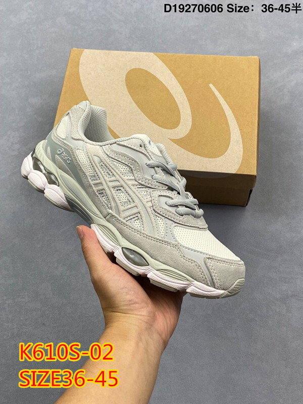 נעלי אסיקס – תמונה 15