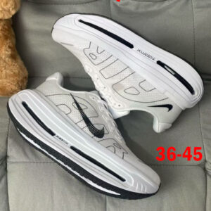 נייק וומרו פרימיום