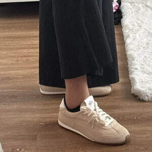 סניקרס אלו יוגה