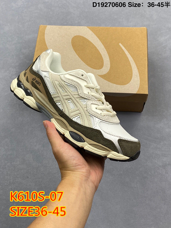 נעלי אסיקס – תמונה 18