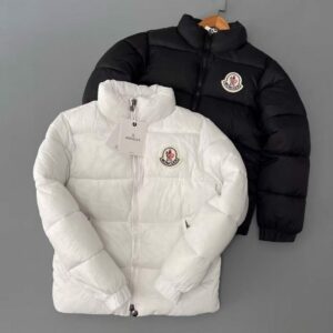 מעיל מונקלר