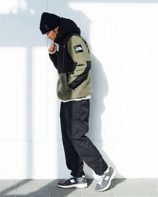 מעיל נורת פייס – תמונה 8