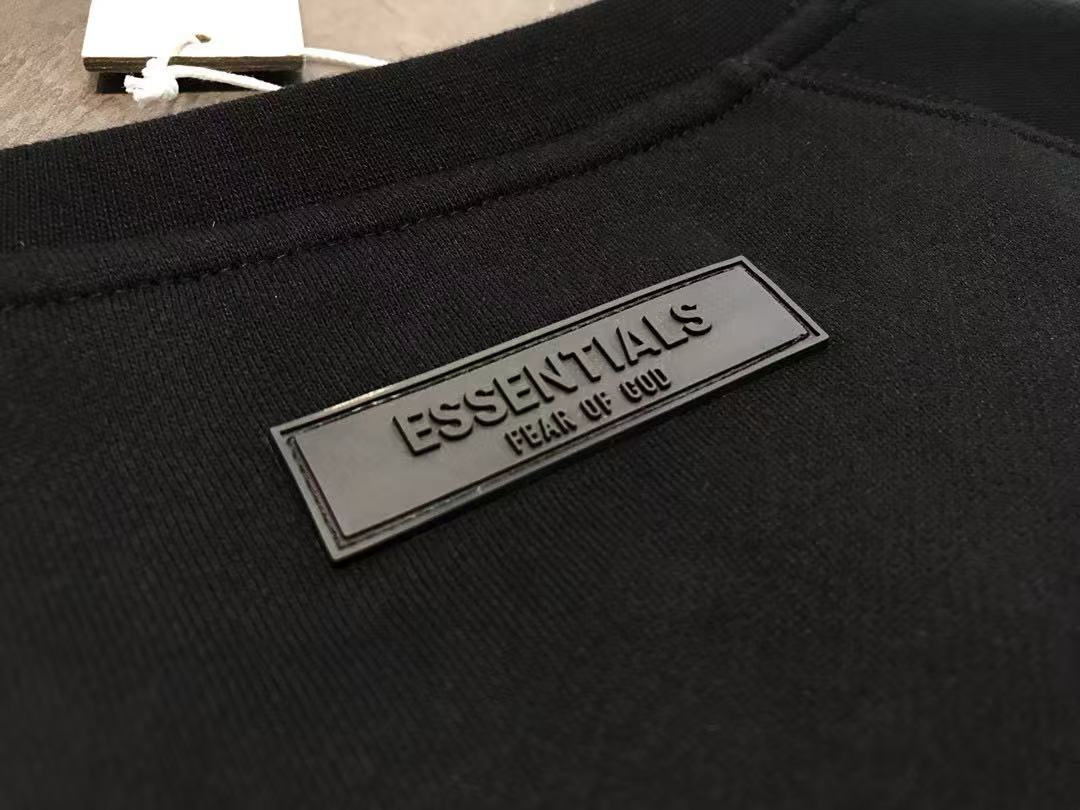 סווטשירט Essentials – תמונה 6
