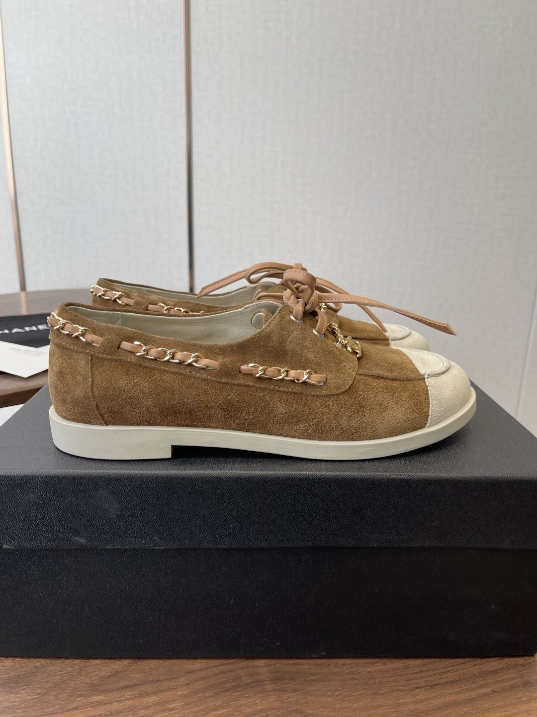 מוקסינים שאנל – תמונה 12