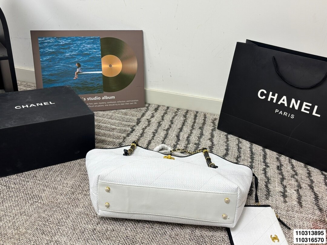 תיק שק שאנל – תמונה 12