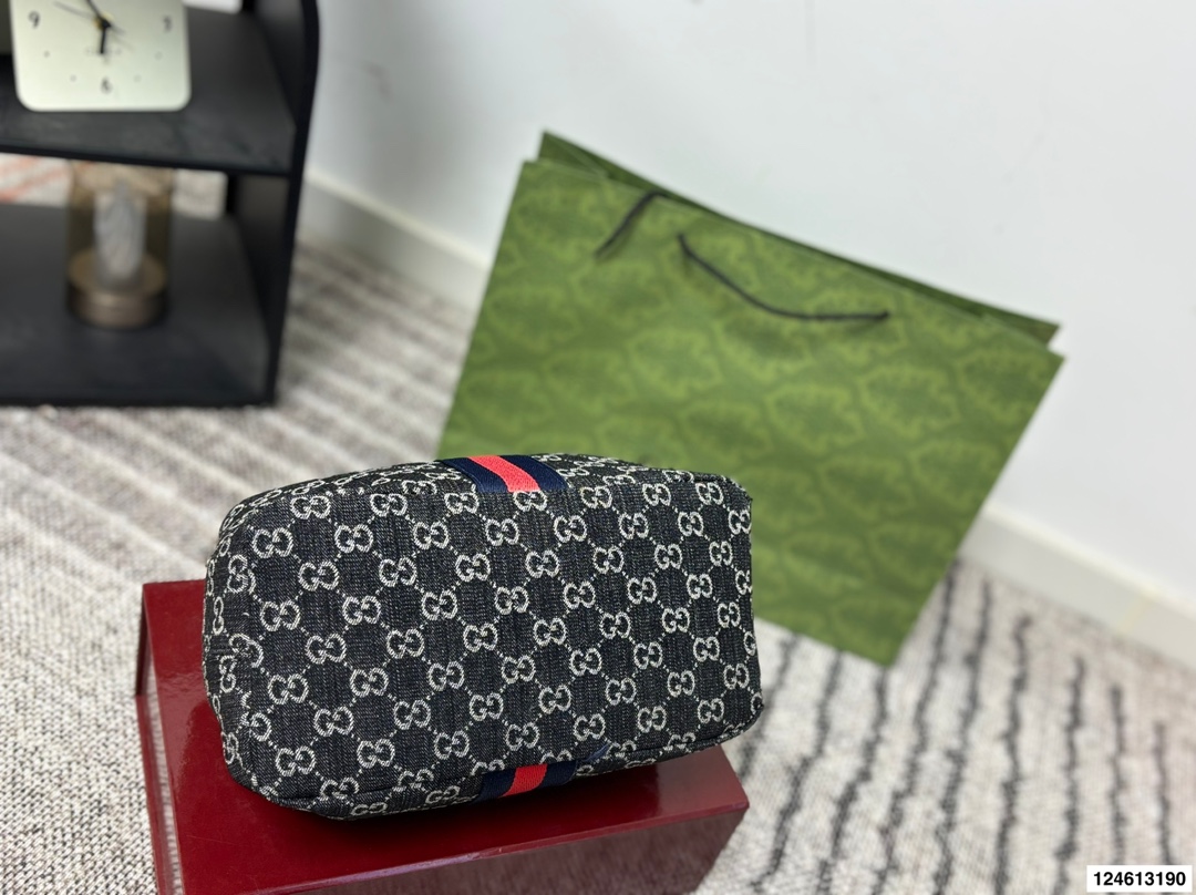 תיק צד גוצי – תמונה 12