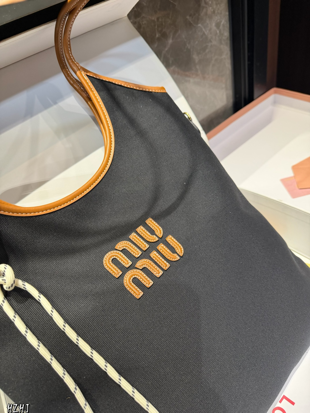 תיק שק מיו מיו – תמונה 10