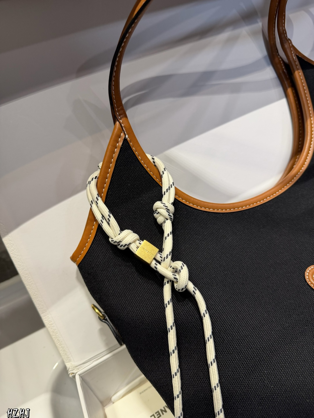 תיק שק מיו מיו – תמונה 7