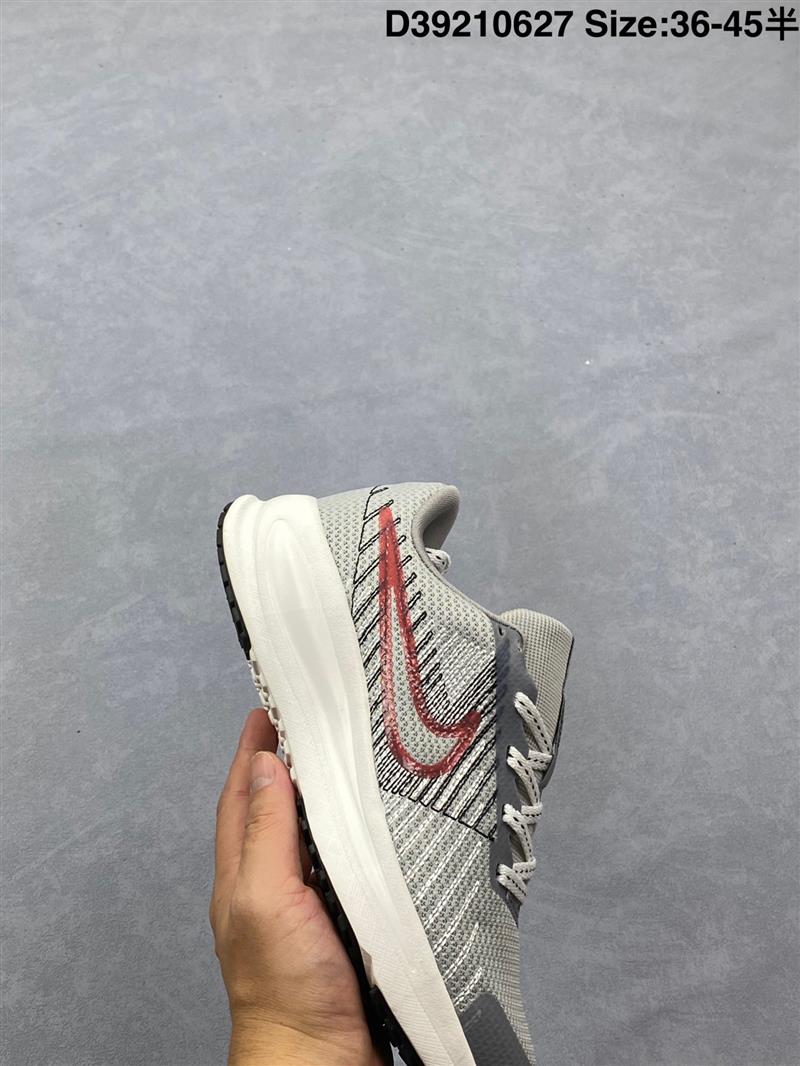 נייק ריאקט – תמונה 21