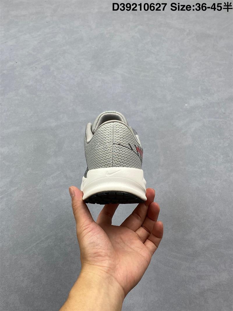 נייק ריאקט – תמונה 19