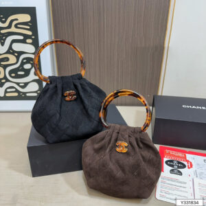 תיק מיני יד שאנל