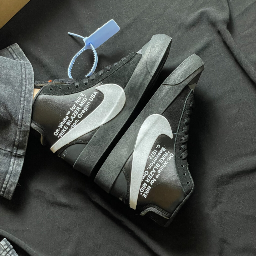 נייק בלייזר שתפ אוף וויט – תמונה 8